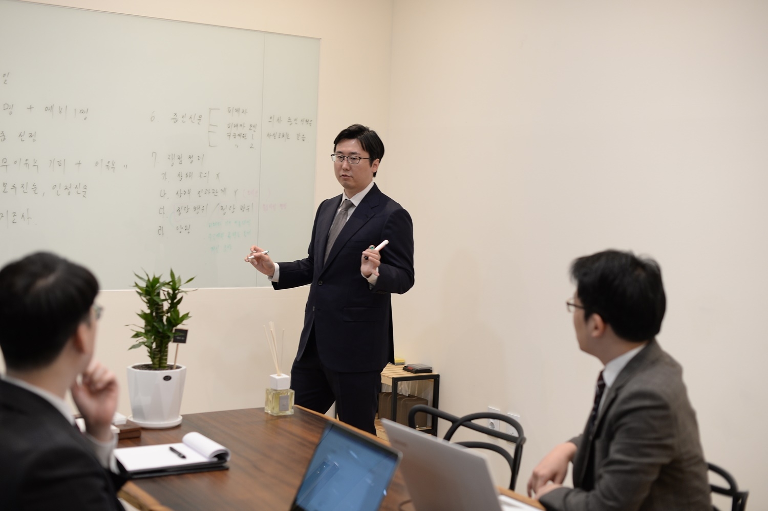 법무법인 어진, '남성 성범죄 전담센터' 출범...피의자 전담 법률 조력 제공