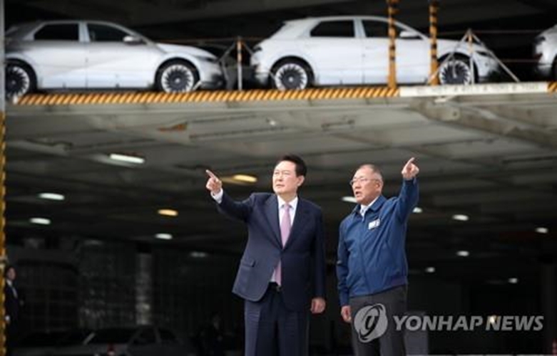 현대차 울산 수출선적부두 방문한 윤석열 대통령(연합뉴스사진제공)
