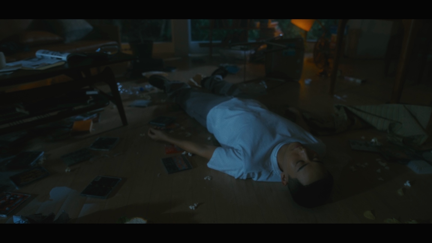 로꼬, 타이틀곡 'NOT OK' 뮤직비디오 티저 공개…女 보컬 피처링 누구?