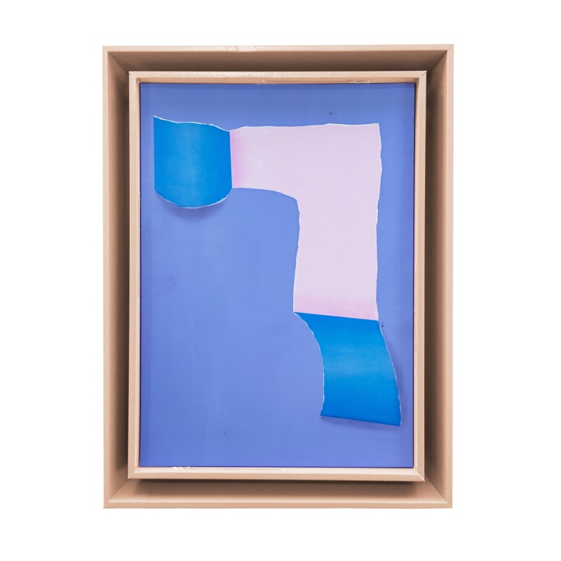 전시 중 액자를 해야 하나