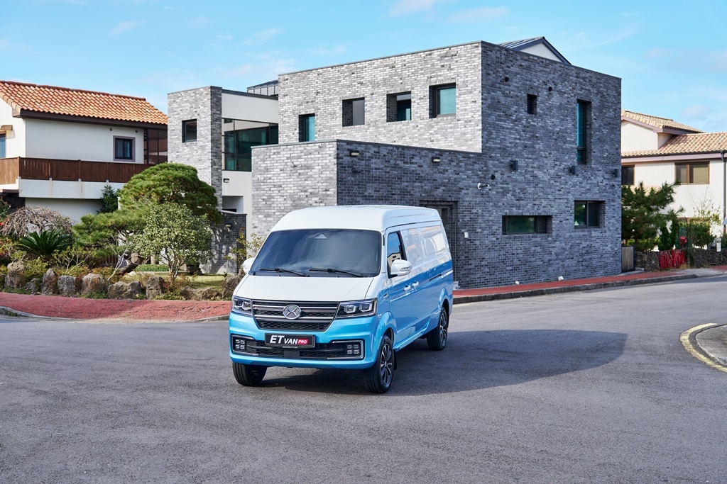 더욱 강력해진 다용도 전기밴 - 이티밴 프로, 미니 출시