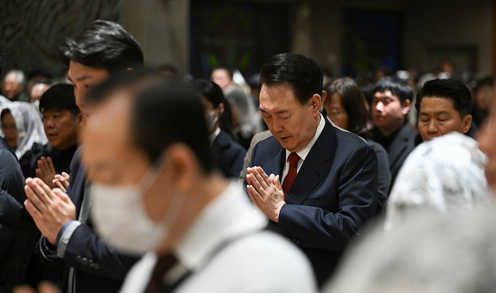 성탄 미사 참석한 윤석열 대통령(서울=연합)