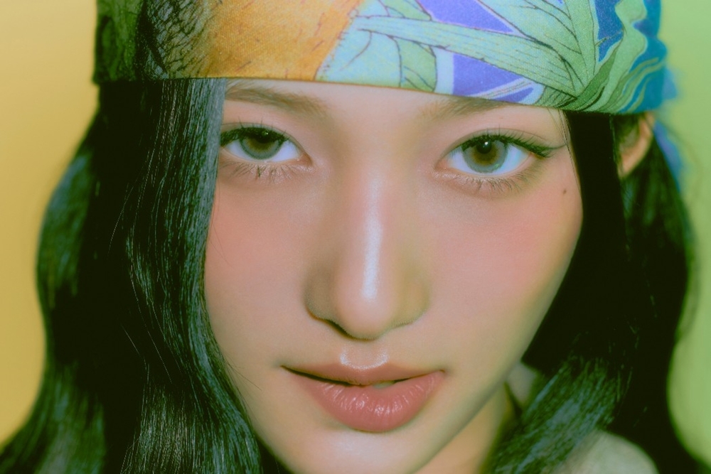 아이브 레이X장원영X이서, 신보 '아이브 스위치' 힙한 감성 물씬…독보적인 긱시크룩 눈길