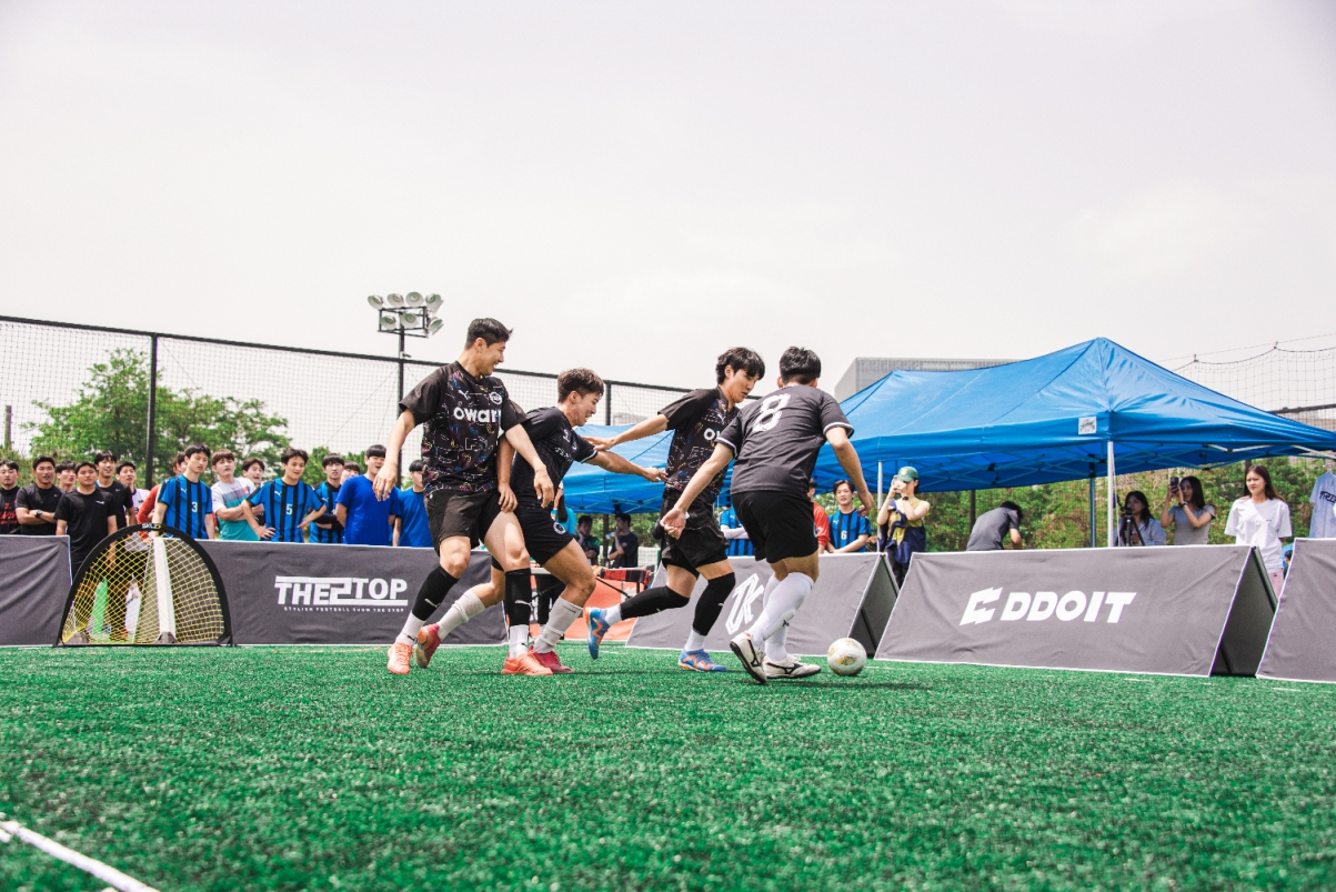 스포츠 크리에이터 더투탑의 2:2 축구 이벤트 자료 사진. 제공=워프코퍼레이션