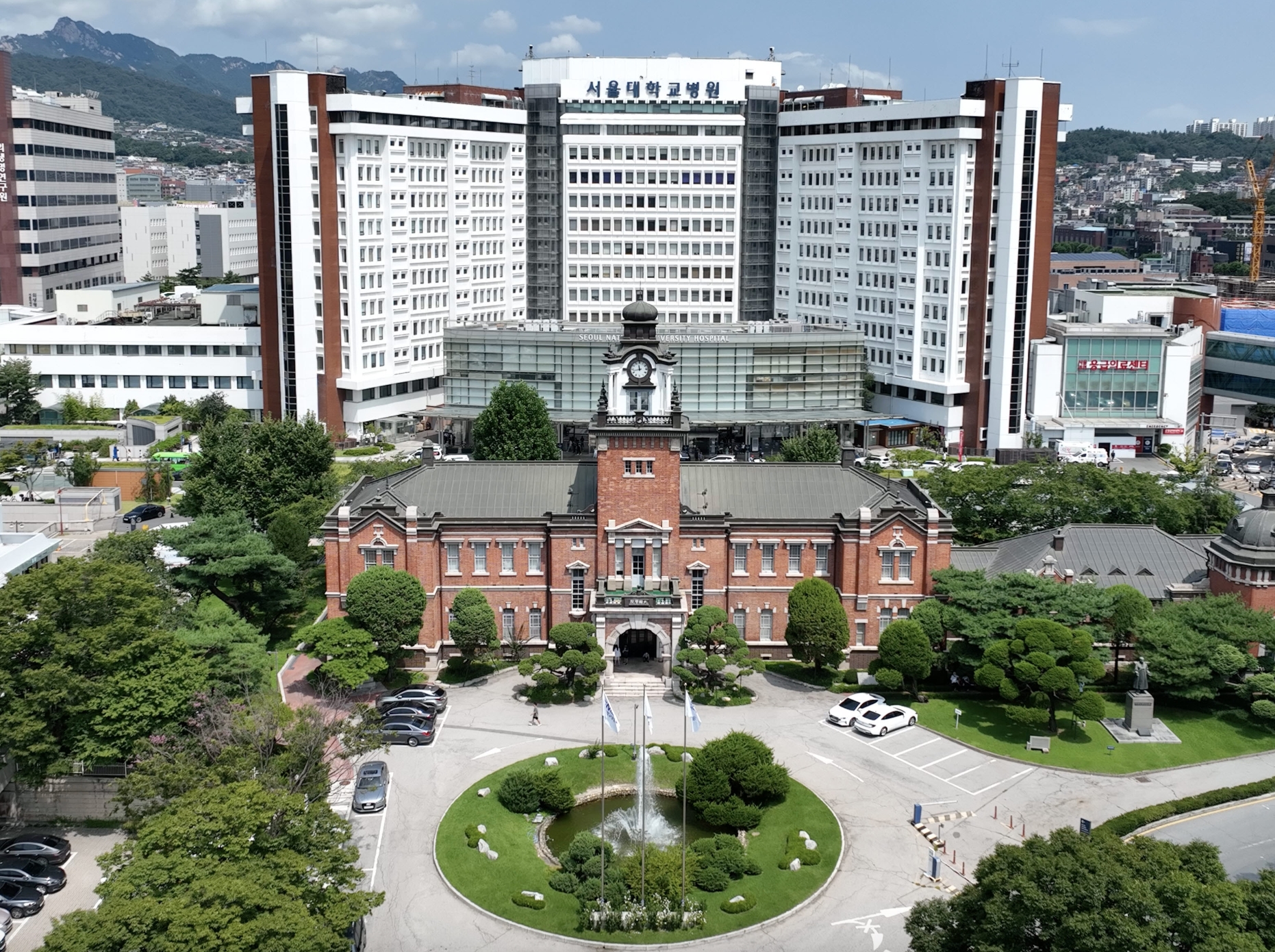 2023년 국내 유입된 외국인 환자수가 60만 명을 돌파했다. / 사진=서울대학교병원 전경 / 사진출처=서울대학교병원 홈페이지 (*본 사진은 기사 내용과 직접적인 연관이 없습니다).