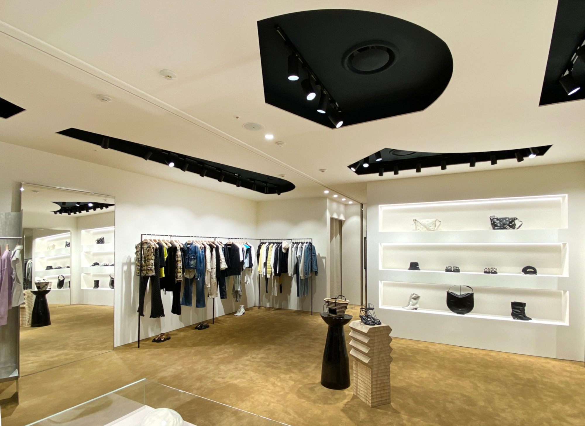 LF ‘이자벨마랑’, ‘빈스’ 남녀 복합 매장 현대백화점 중동점 오픈