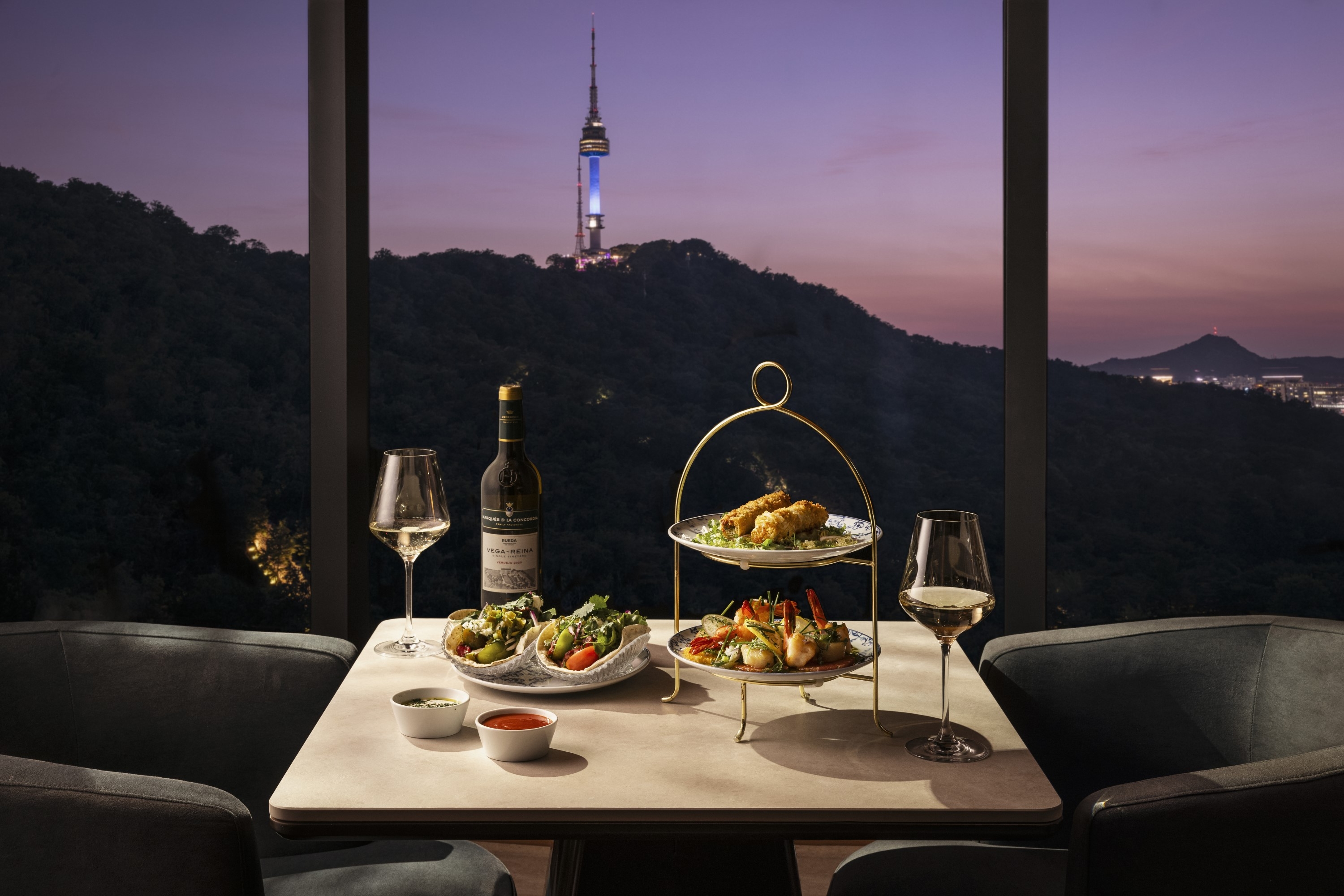 반얀트리 클럽 앤 스파 서울, ‘문라이즈 플래터’ 선봬…‘여름밤 정취 만끽’