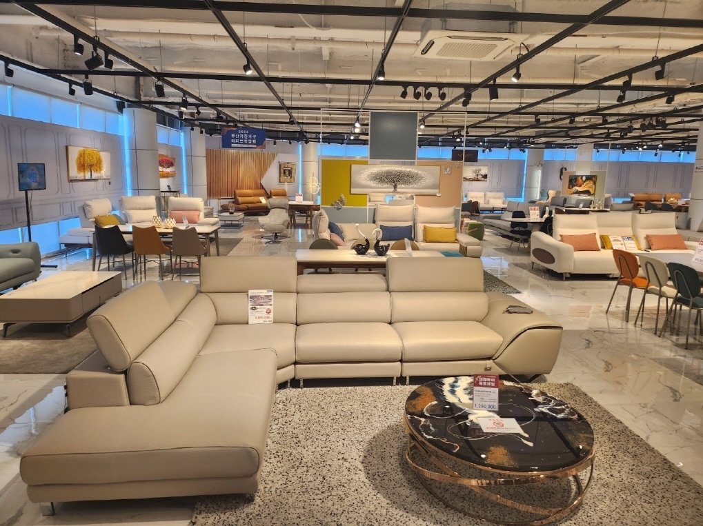 모두팡 리퍼브 아울렛 무더위 타파 “2024 가전 가구 리퍼브 박람회” 개최