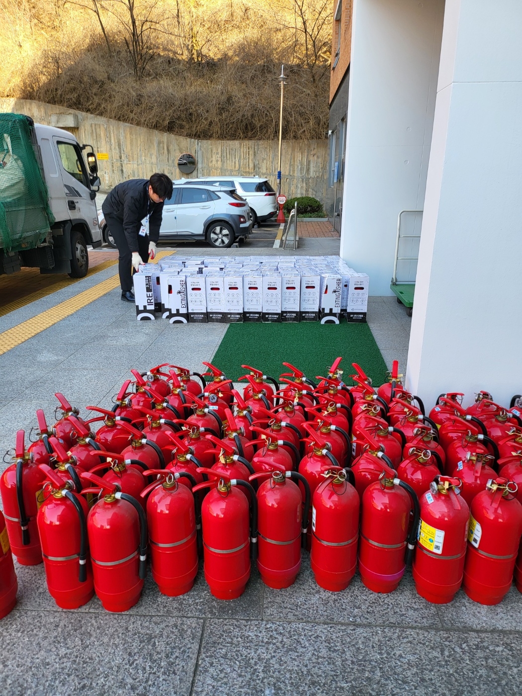 한국척수장애인협회 ESG사업소, 폐소화기 누적 수거량 50만 개 돌파