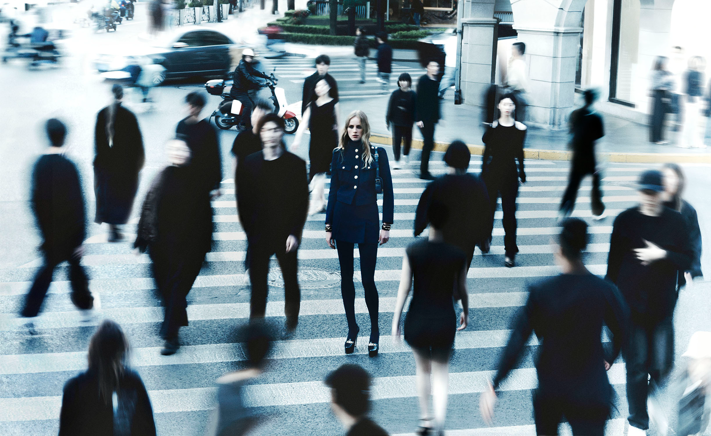 톰 포드 WINTER24 캠페인 글로벌 런칭