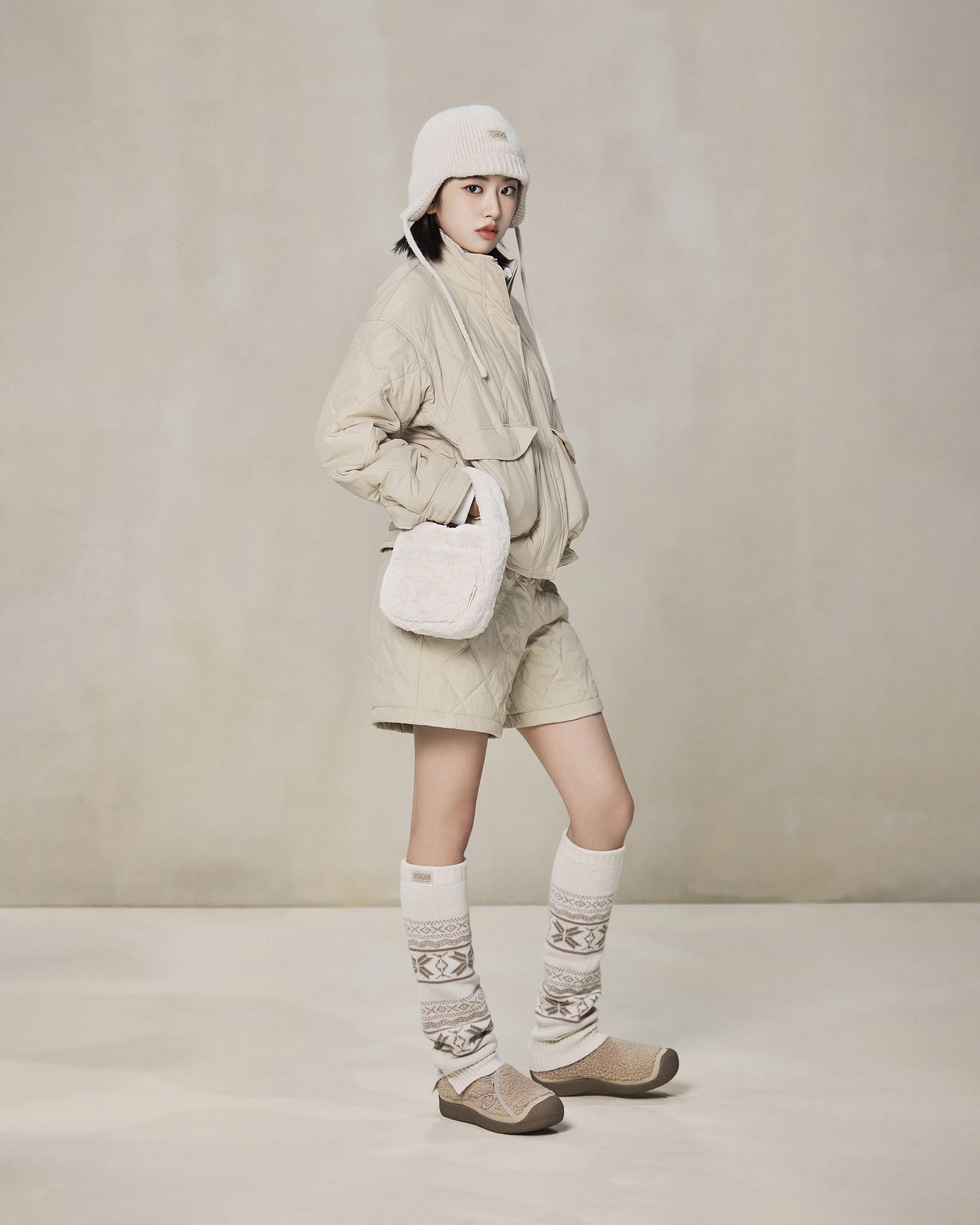 네파, 24FW 시즌 룩북 공개