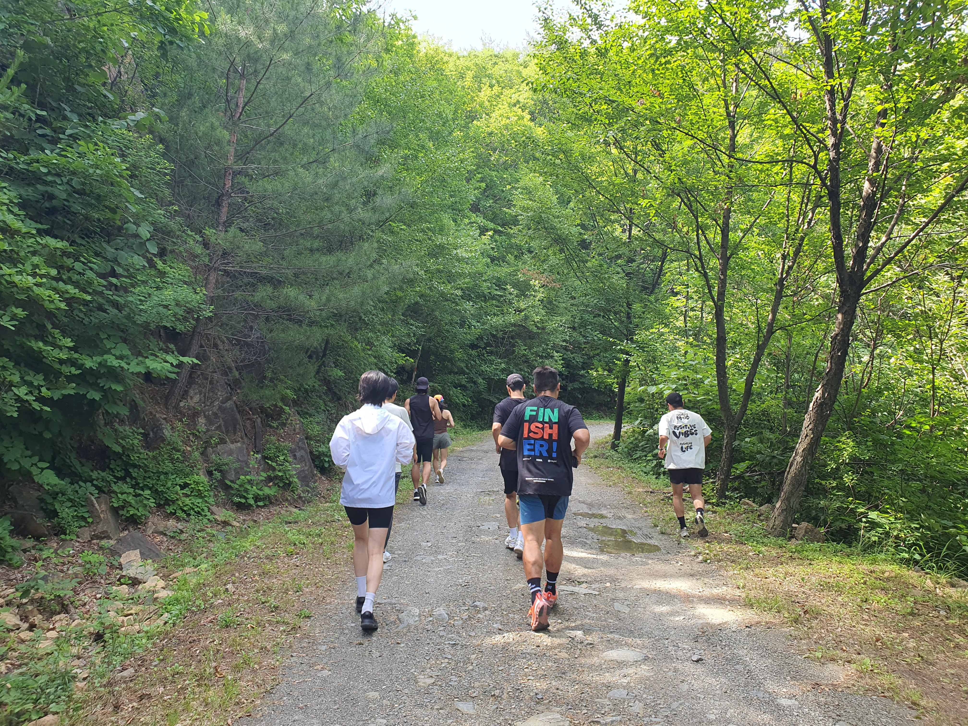 파크로쉬, '러닝 인 어텀 컬러스' 패키지 출시…가을 청정 자연 속 러닝 트립