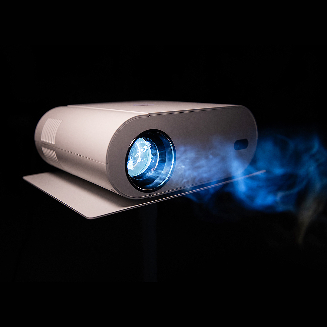 ‘700인치 스크린을 가득히’ 저스, 4K 최신형 빔프로젝터 선보여