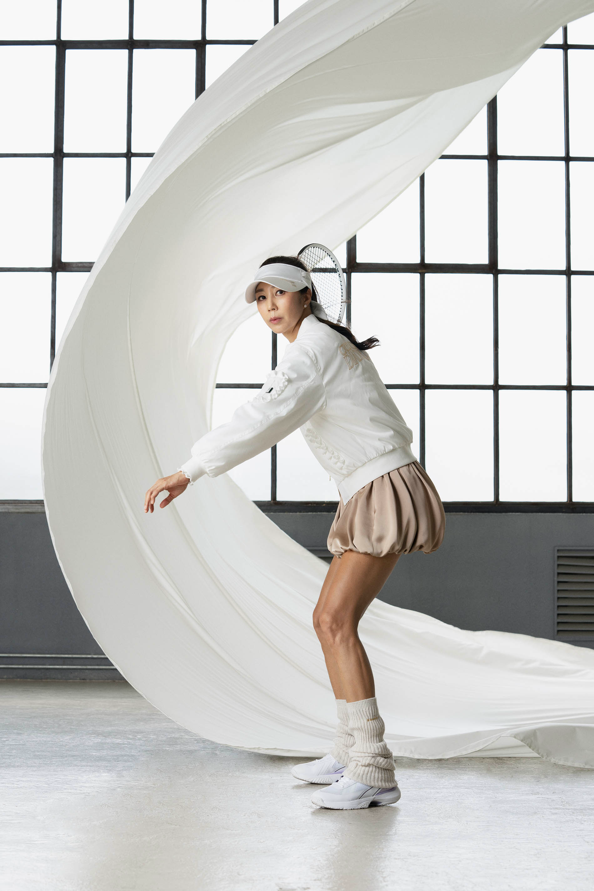 디아도라, 전미라와 두번째 협업…2024 FW ‘크로스코트 컬렉션’ 출시!