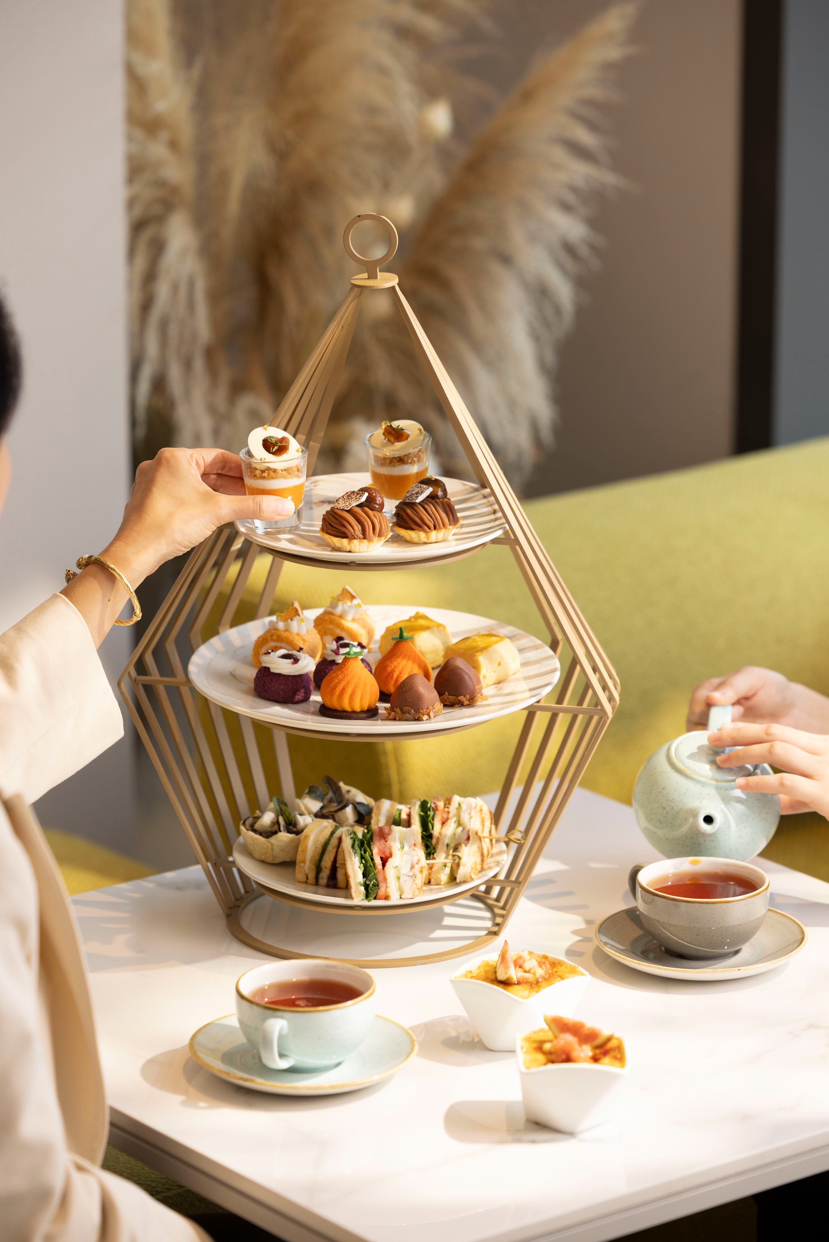 더블트리 바이 힐튼 서울 판교, 가을의 낭만과 정취를 녹여낸 ‘폴 인 러브’ 어텀 애프터눈 티 세트 출시