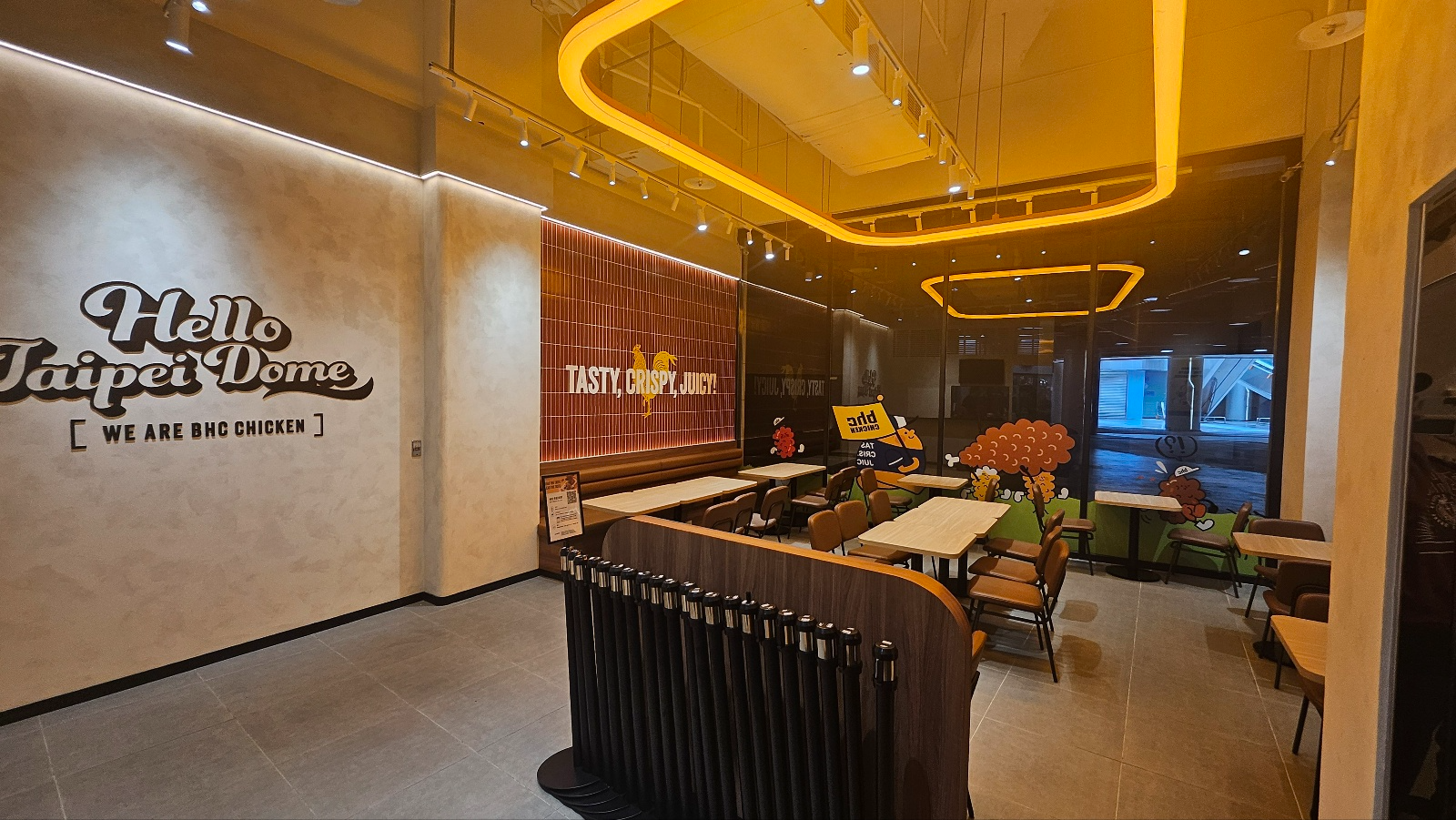bhc 치킨 대만 'bhc Taipei Dome점' 내부