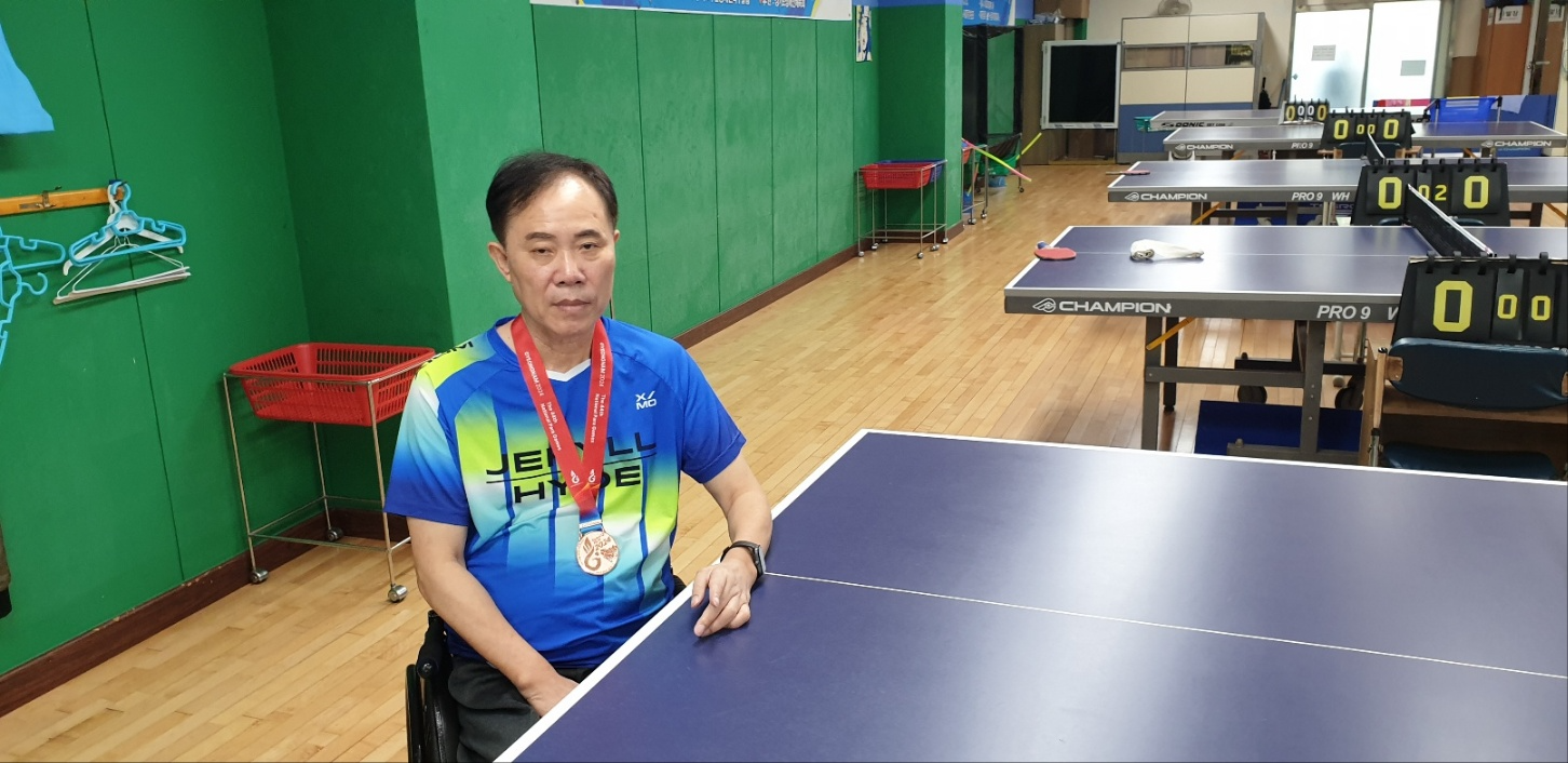한샘 장애인스포츠단 안호용 선수가 탁구 단식 클래스2에서 동메달을 획득했다