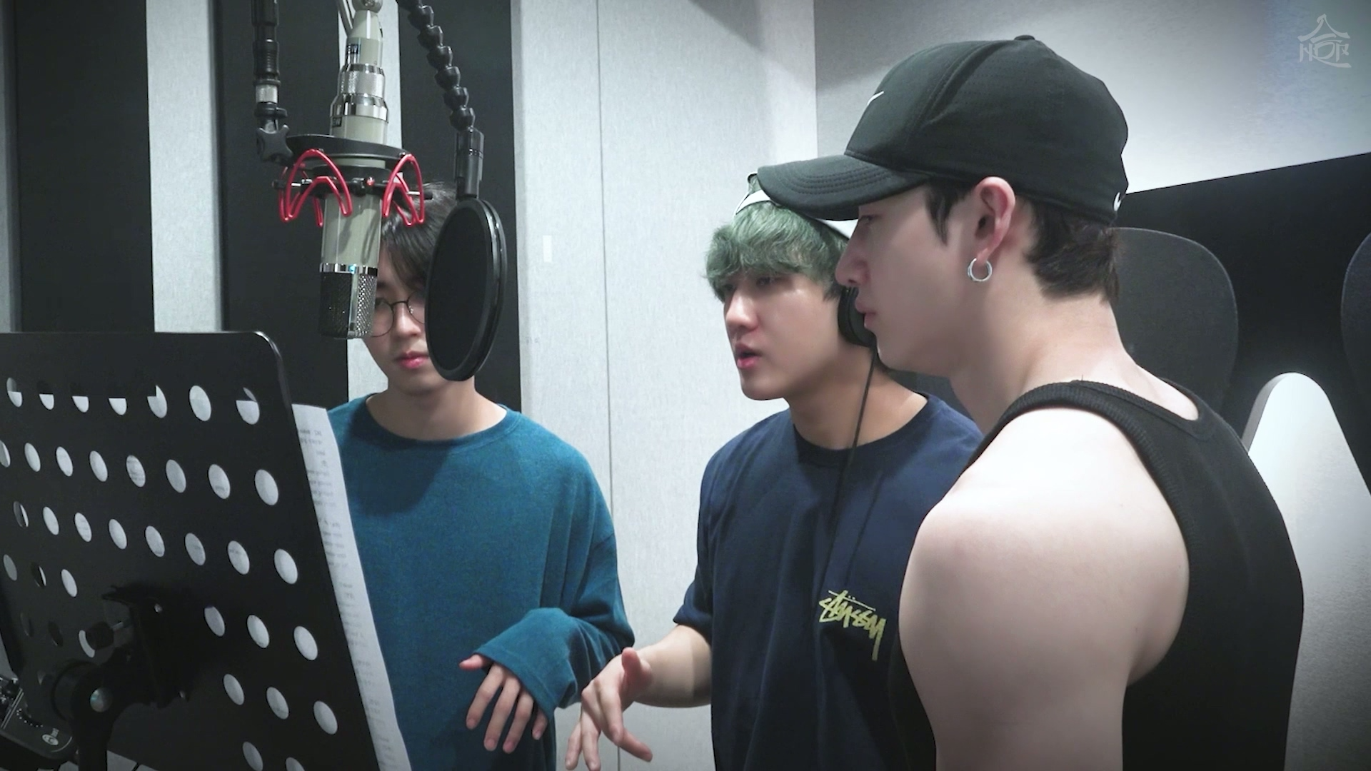 스트레이 키즈, 새 장르 담은 신보 작업 비하인드 공개…"색다른 매력 볼 수 있을 것"