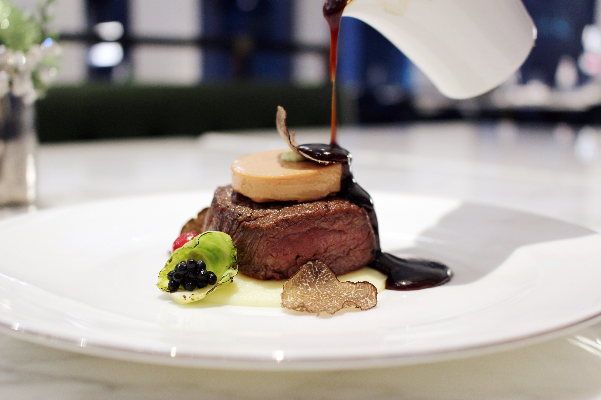 르메르디앙 서울 명동, 크리스마스 및 연말 스페셜 요리 선봬