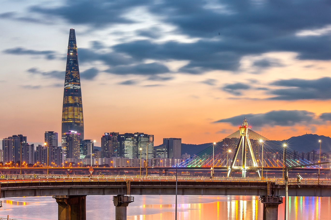 시그니엘 서울, ‘메모러블 선라이즈 앤 선셋’ 패키지 선봬…국내 최고층 호텔 객실에서 일출과 일몰 감상