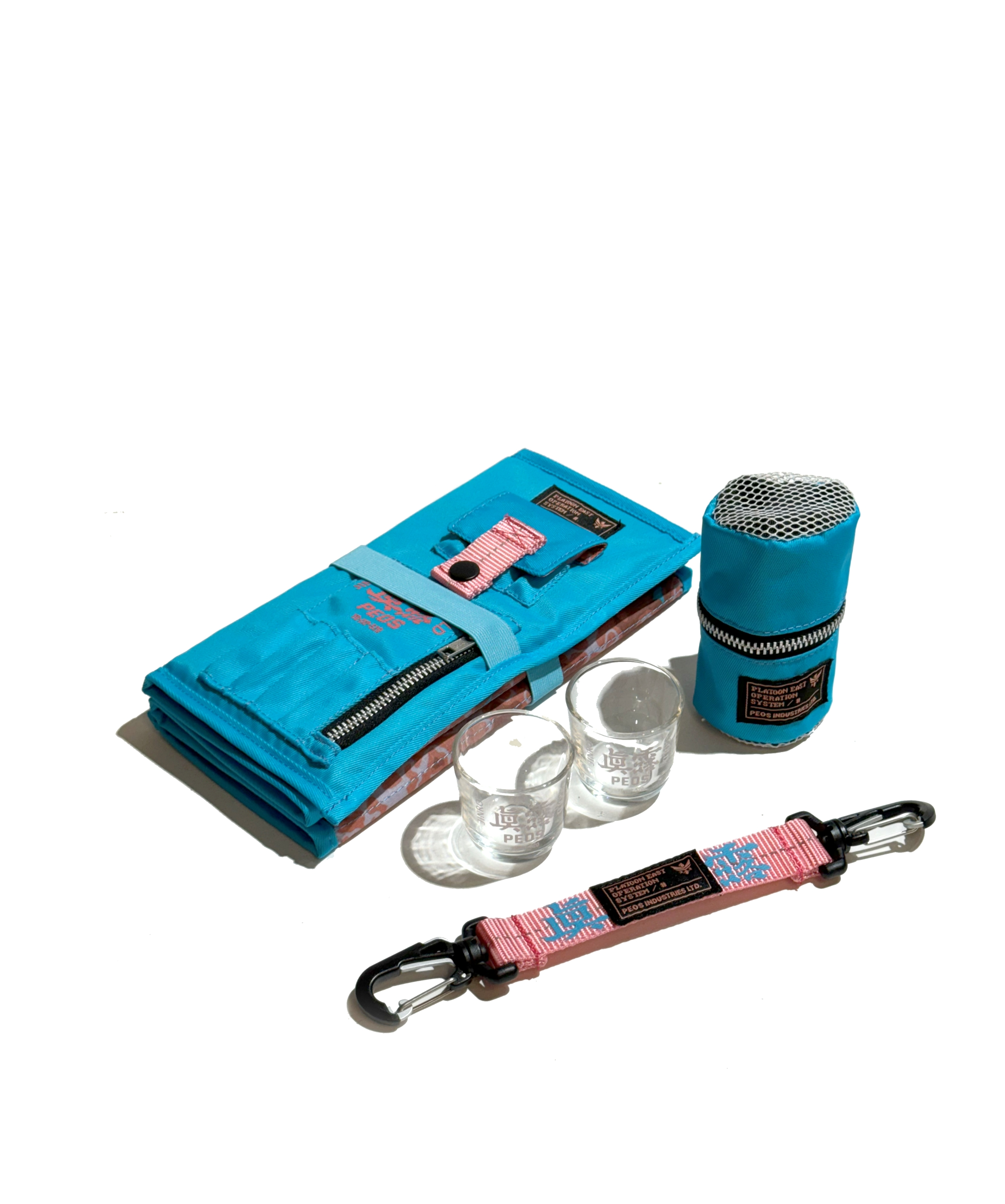 하이트진로 ‘진로골드’, 캐나다 브랜드 ‘페오스’ 협업 아웃도어 윷놀이 세트 출시