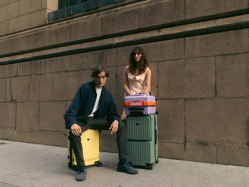 ‘세계 3대 디자인상’ 받은 캐리어도 로켓배송...쿠팡, 2030 인기 캐리어 입점 확대