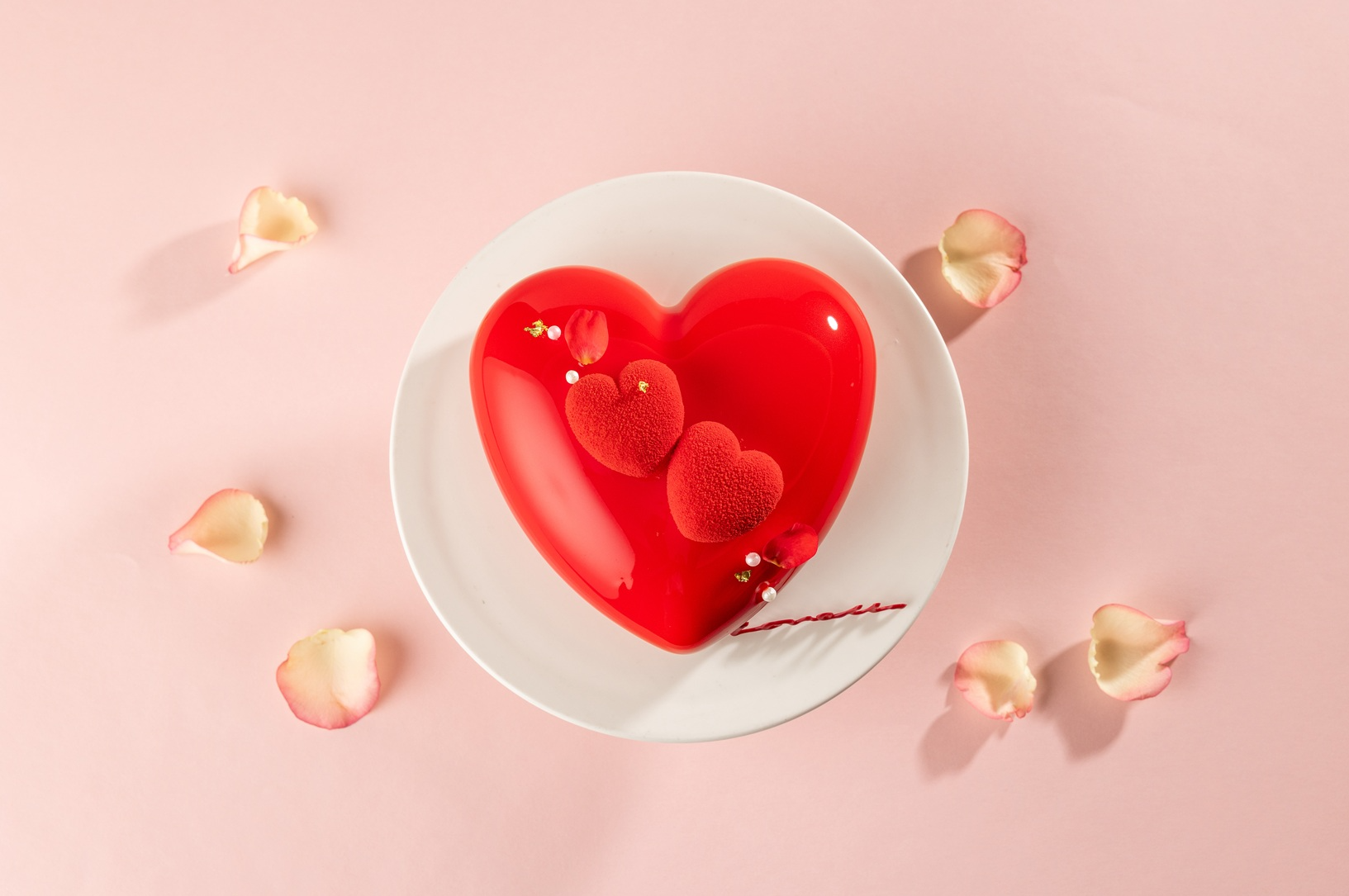 블랑제리 더 플라자 ‘루비 러브’ 케이크