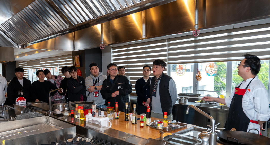 이금기 요리대회 인센티브 트립에 합께한 여경래 고문