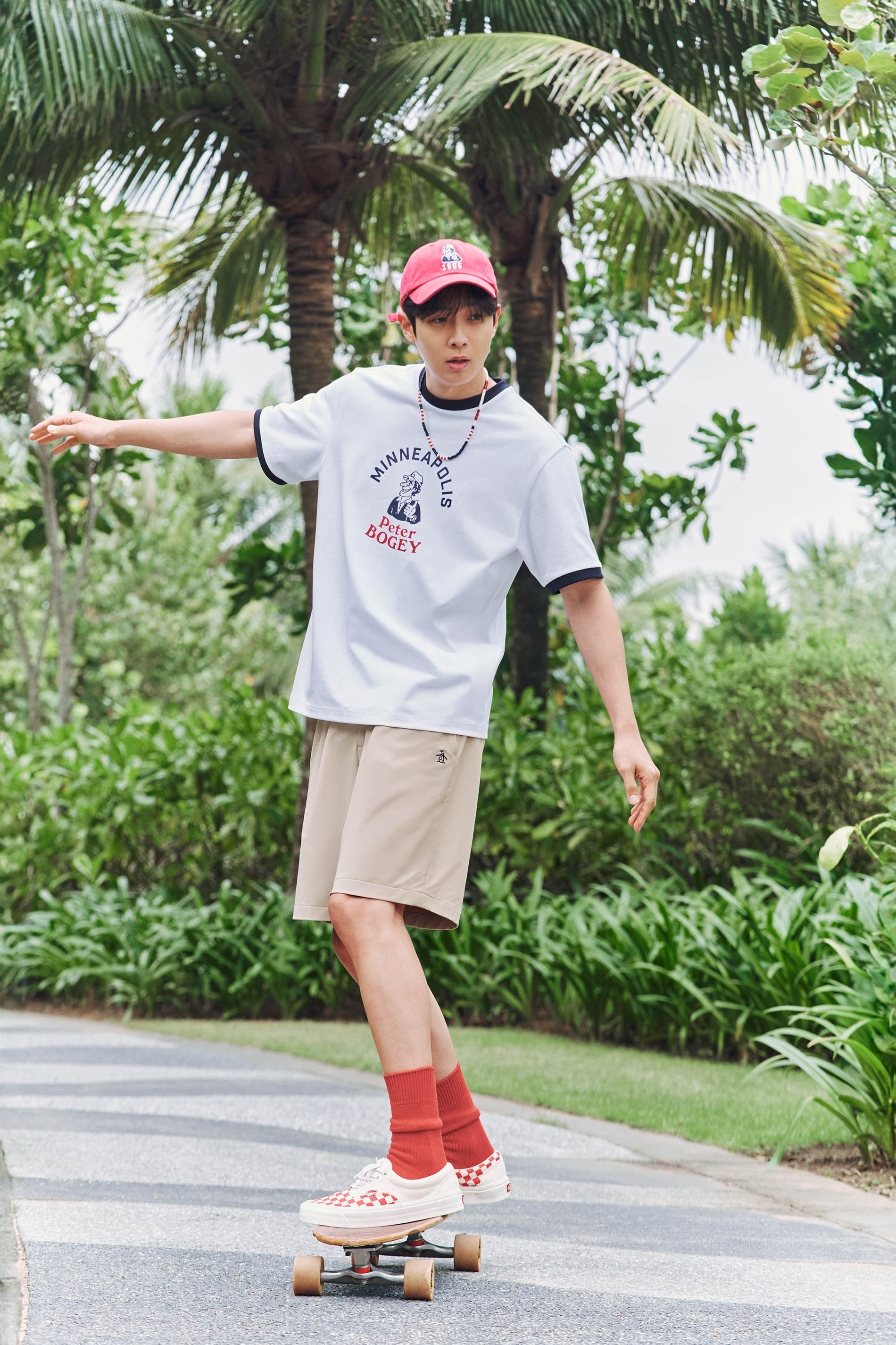 먼싱웨어, 캡슐라인 ‘오리지널 펭귄’ 2025 첫 컬렉션 출시. 최우식 화보 공개