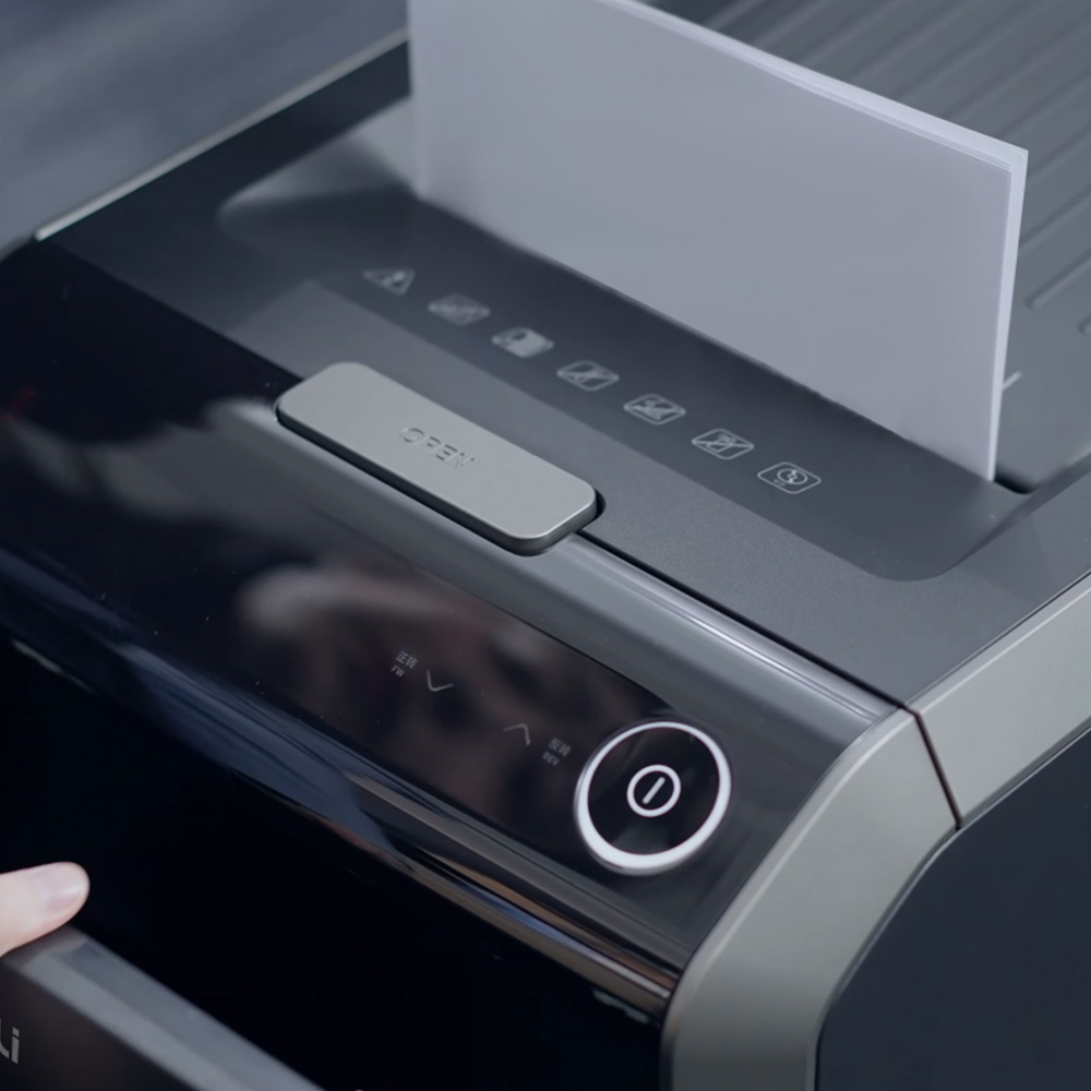 카피어랜드, ‘델리’와 전략적 파트너십 체결…자동급지 문서세단기 ‘T921’ 국내 출시