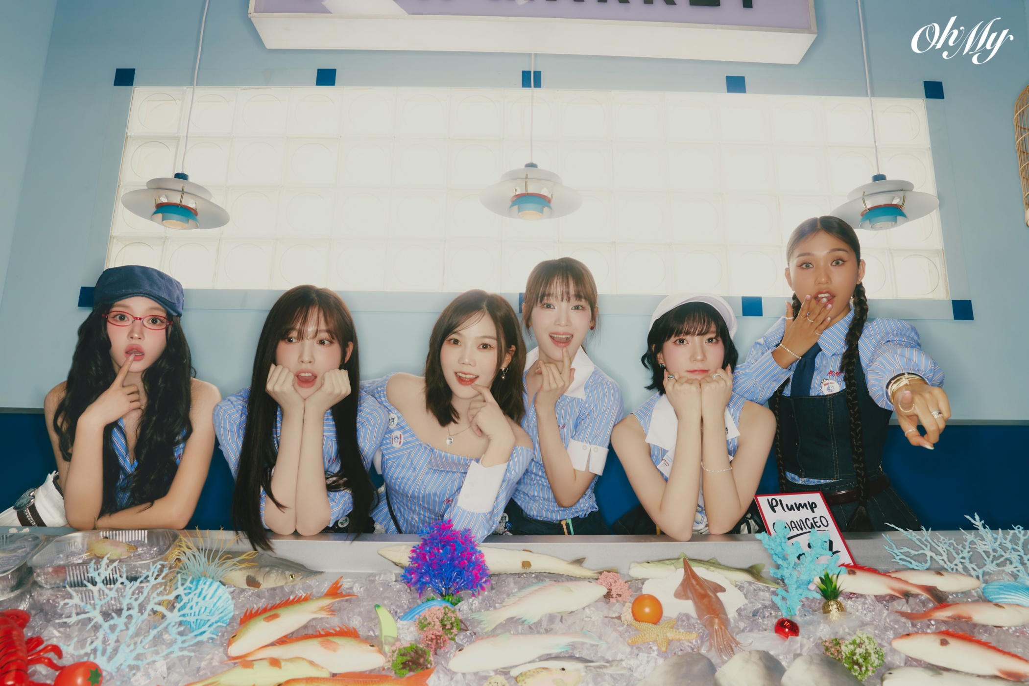 오마이걸, 10주년 기념 스페셜 싱글 ‘Oh My’ 콘셉트 포토 공개…‘청량+키치’ 매력