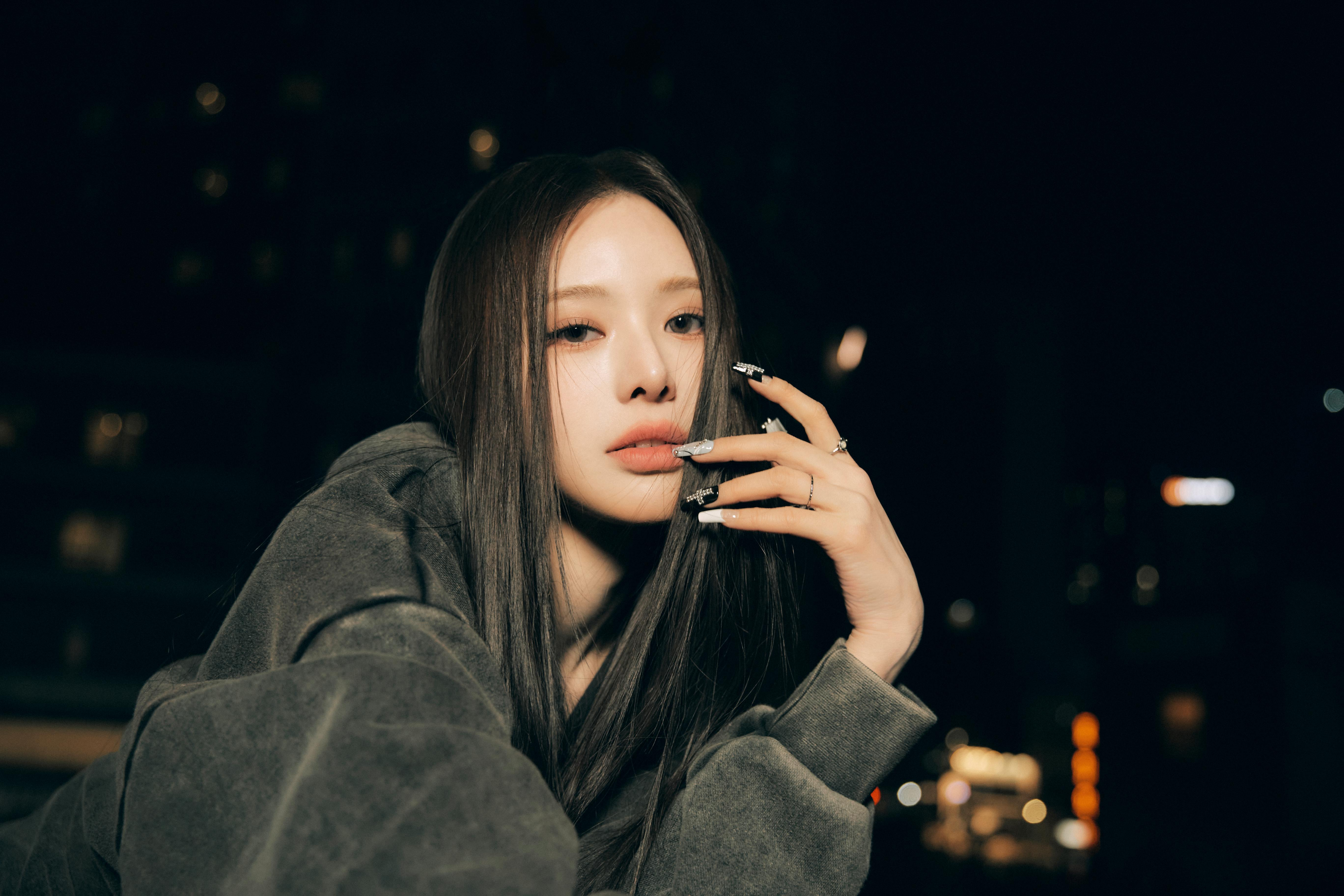 izna(이즈나) 방지민, ‘KCON JAPAN 2025’ 스페셜 MC 출격…전방위 활약 기대