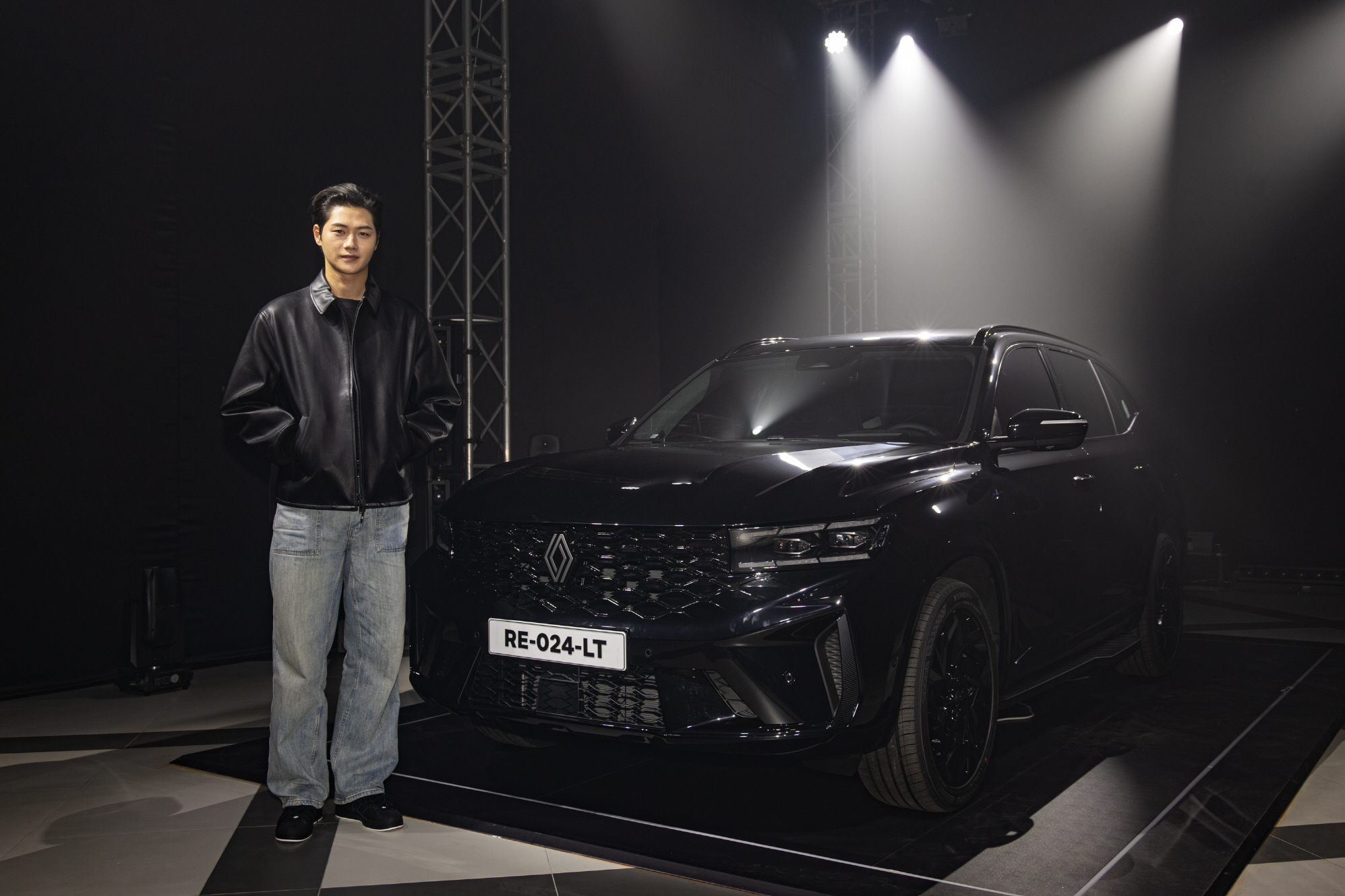 르노코리아, 그랑 콜레오스 에스프리 알핀 누아르 출시 맞아 공식 앰버서더 오상욱 선수와 고객 초청 행사 성료