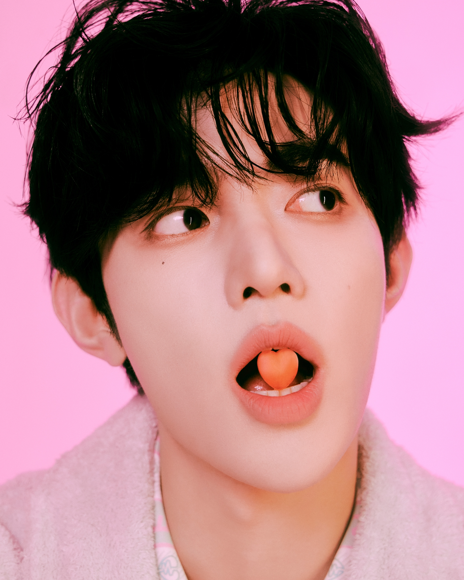 제로베이스원 장하오, 19일 中 ‘안녕, 토요일’ 출격…글로벌 존재감 확대