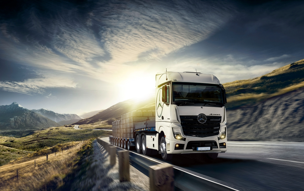 2025년형 악트로스 2643LS 6X2