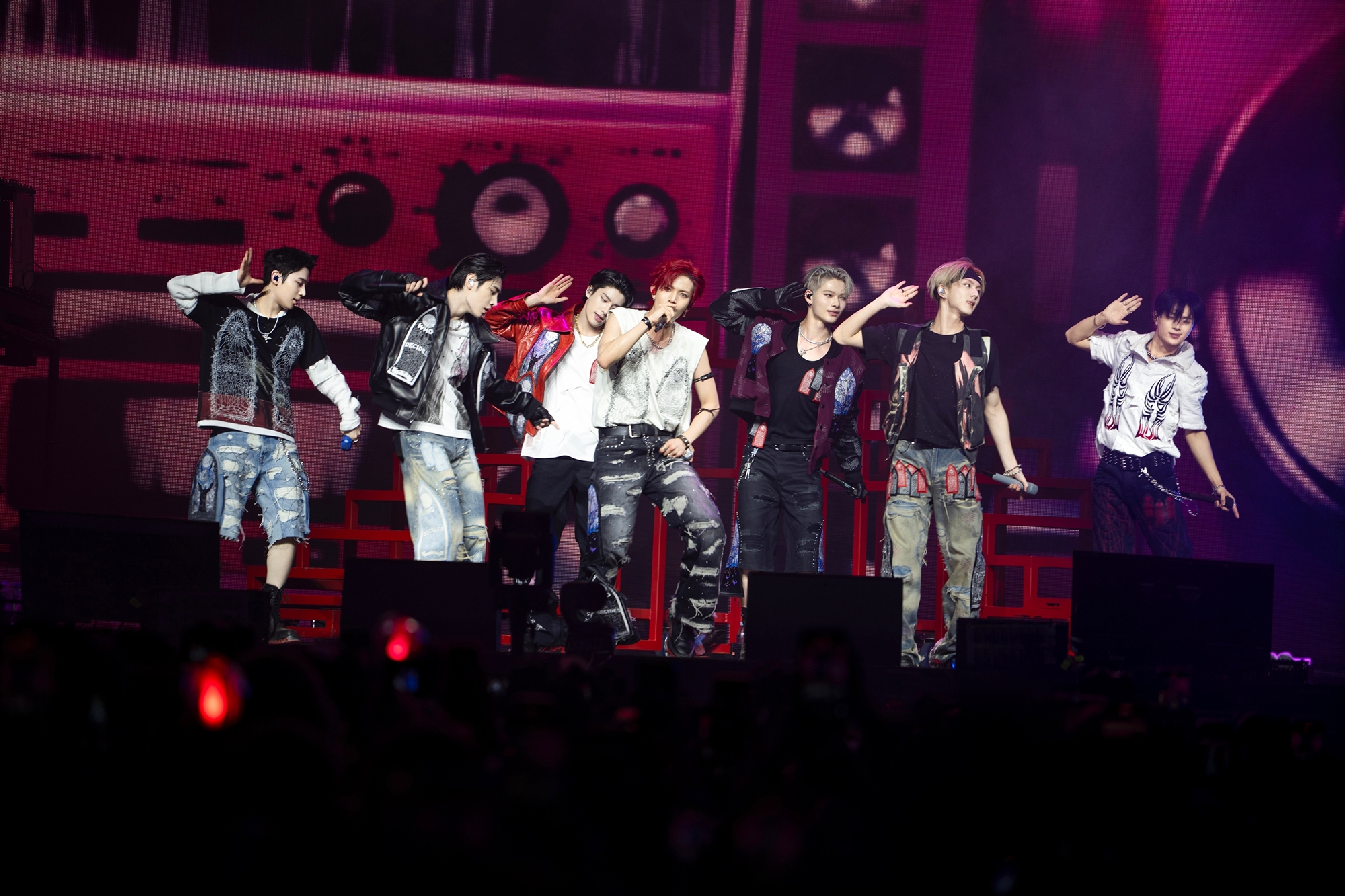 ‘코첼라’ 사로잡은 엔하이픈, 전 세계 음악팬 관심 뜨겁다…인기 지표 고른 상승