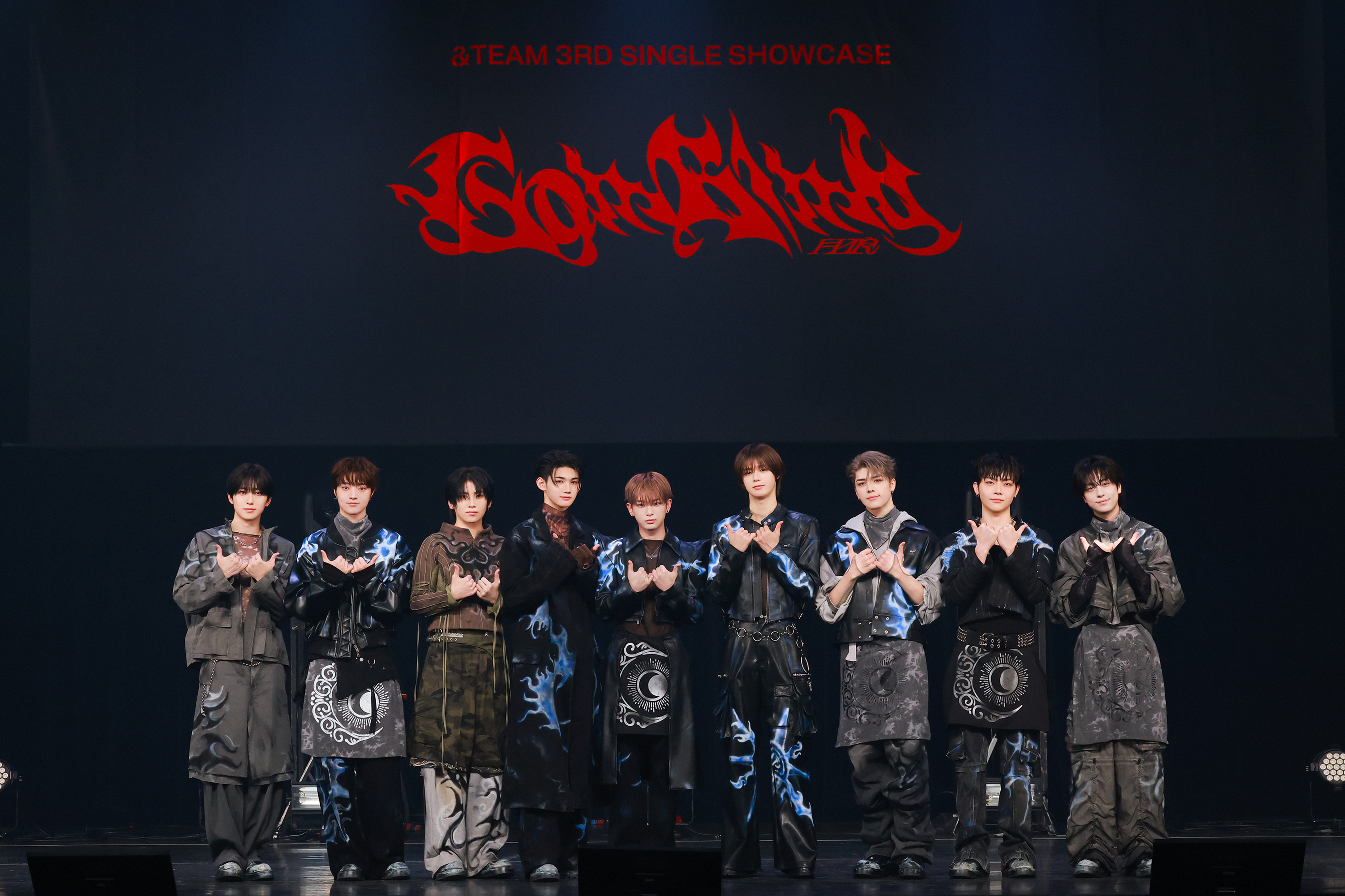 &TEAM, 신보 발매 당일 ‘하프 밀리언셀러’ 달성…새 기록의 서막