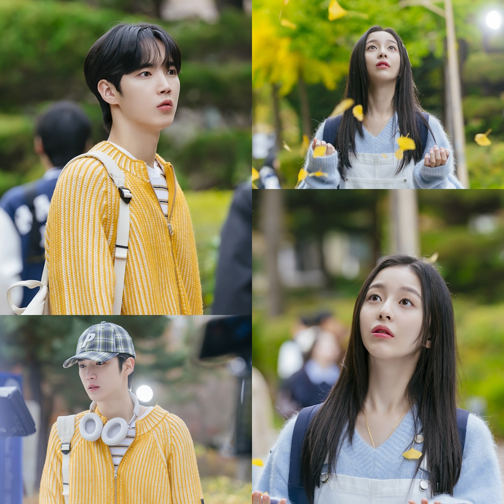 ‘사계의 봄’ 하유준X박지후, 몽글몽글 단풍비 투 샷 ‘설렘 지수 UP’