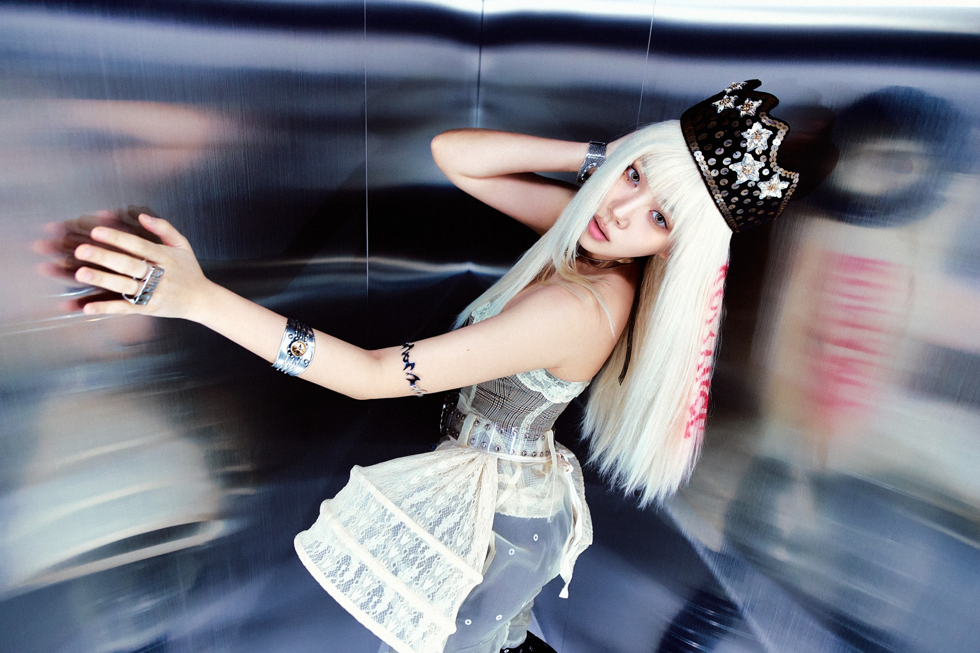 비비, 정규 2집 ‘EVE:ROMANCE‘ 발매 D-DAY…16일 월드투어 통해 모든 신곡 무대 공개