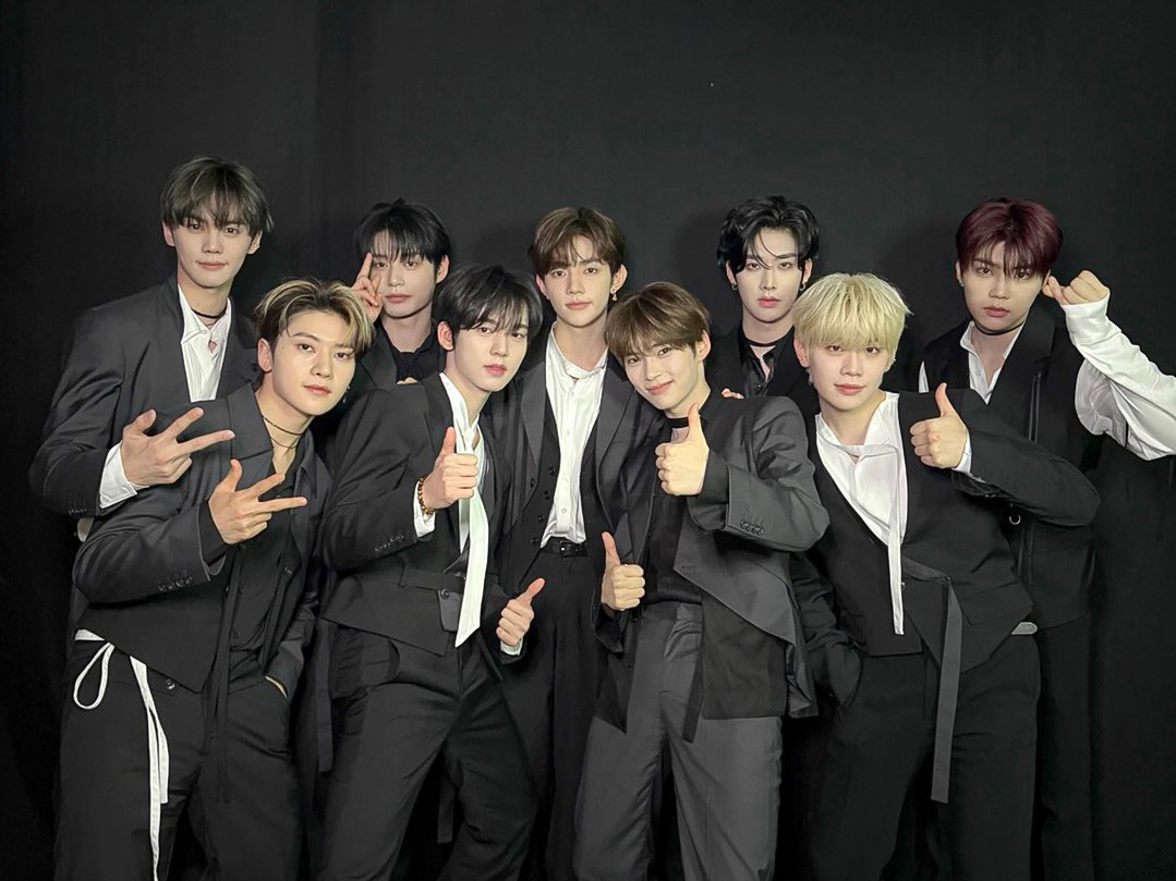 제로베이스원, 美 빌보드 차트 3개 부문 역주행 기록하며 5주 연속 차트인…국내외 인기 지속