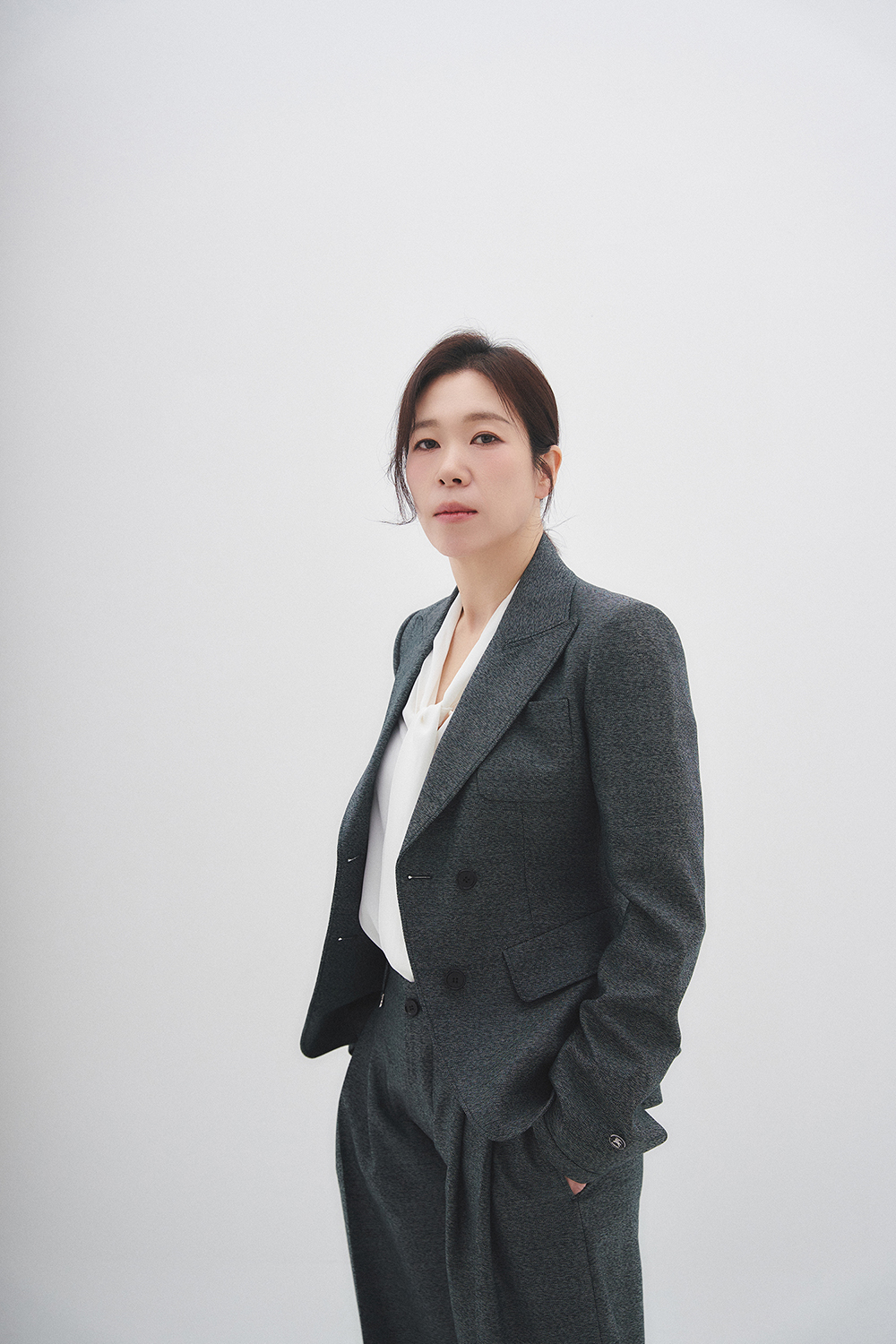 ‘늘 새로운’ 염혜란, 시네마틱 뉴 프로필 공개