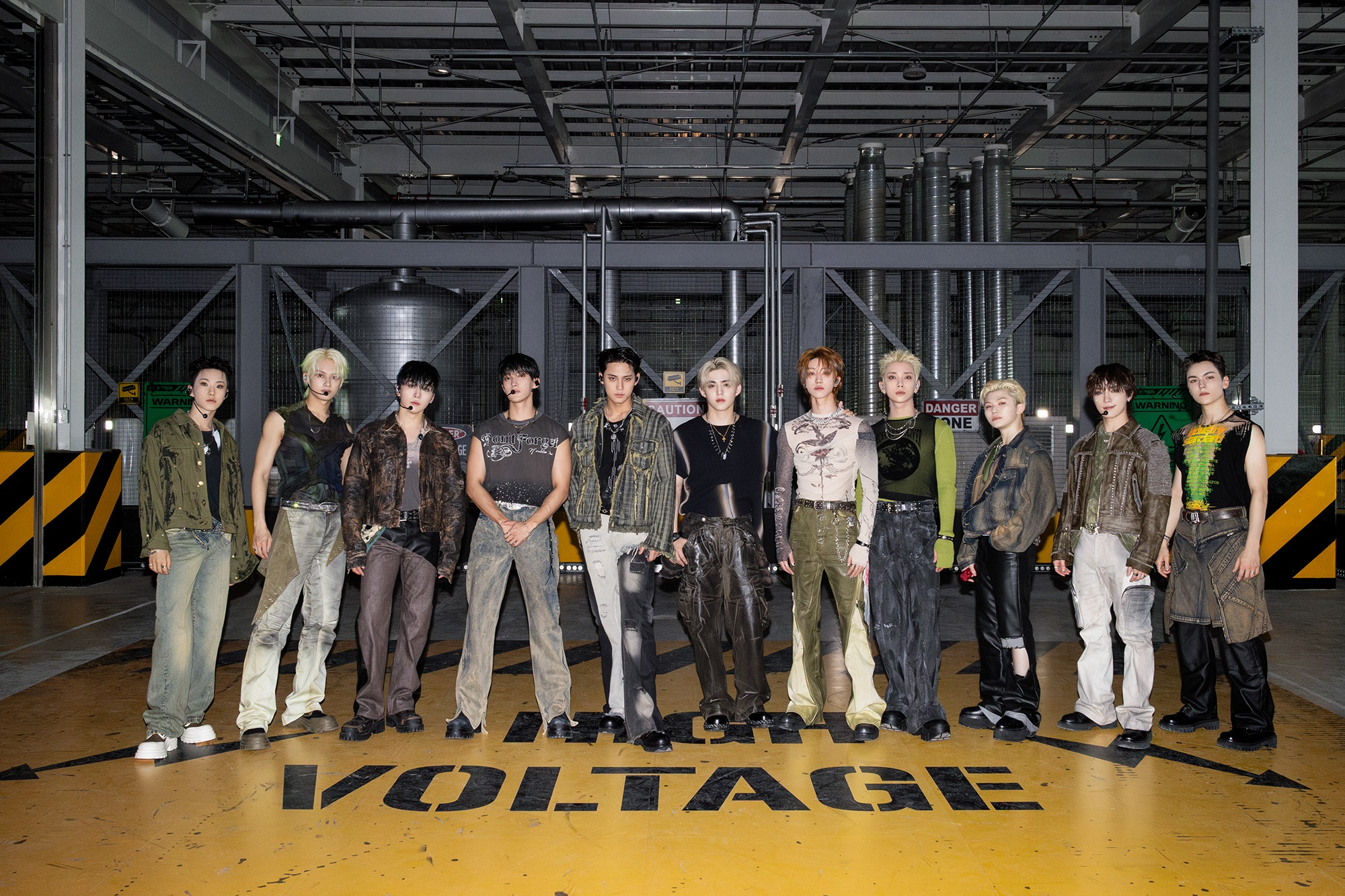 세븐틴, 美 ‘켈리 클락슨 쇼’ 출연…‘THUNDER’ 무대로 강렬 눈도장