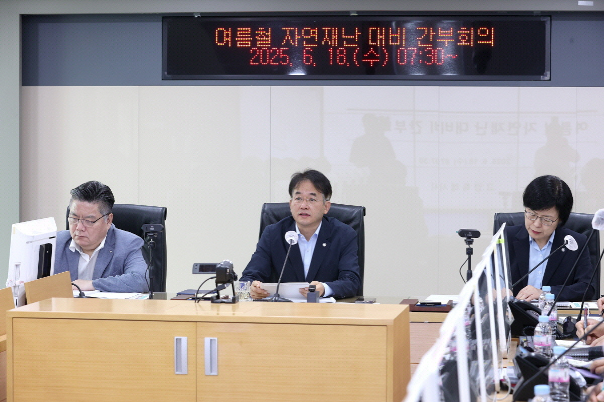 이동환 고양특례시장과 제1, 2부시장