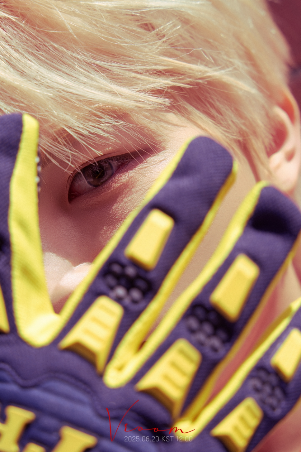 황민우, 화려한 포스로 예고한 신곡 ‘Vroom’…콘셉트 포토 공개 완료