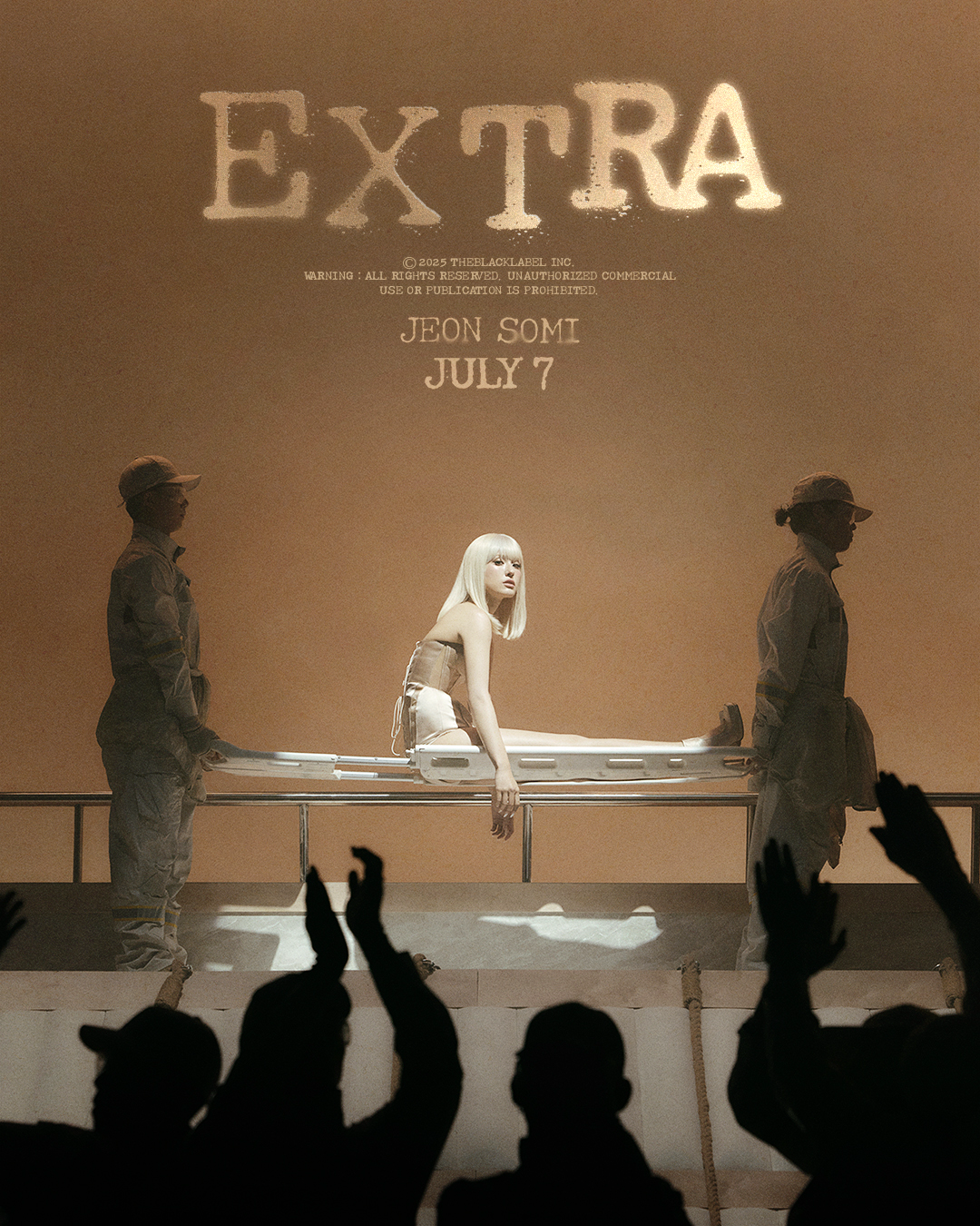 전소미, 새 디지털 싱글 ‘엑스트라’ 콘셉트 포스터 오픈…음산함 한 스푼 추가