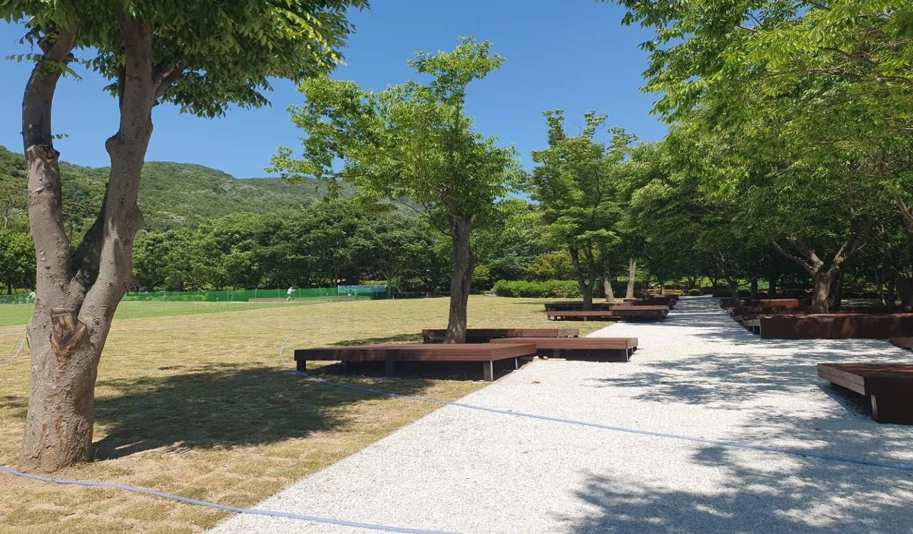 용인자연휴양림 새롭게 단장