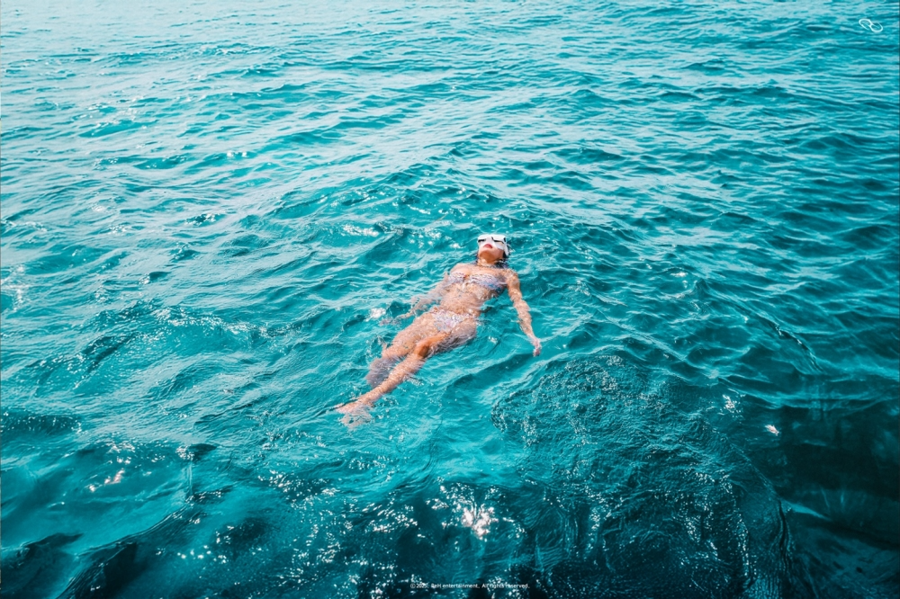 효린, ‘YOU AND I’ 무드 포토 공개…특별한 힐링 여행