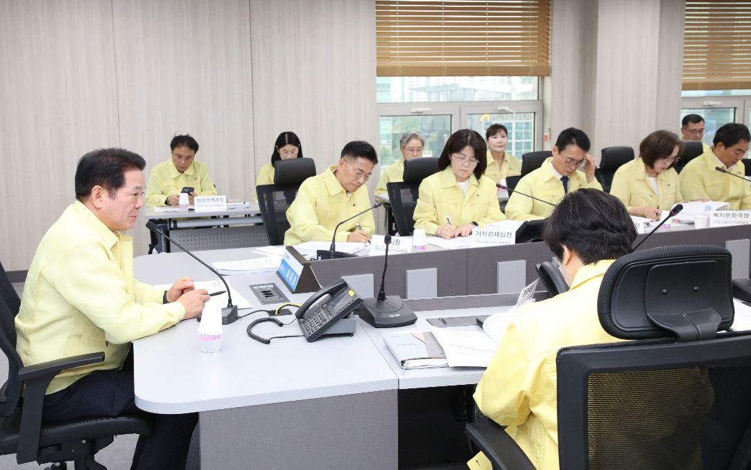 폭염 대책 보고회 긴급 개최