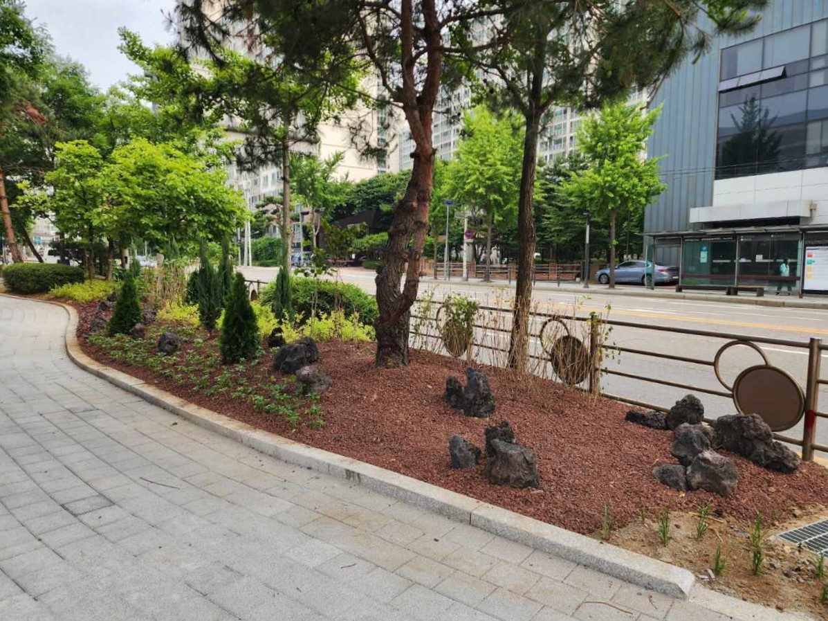 완충녹지 산책로를 정비