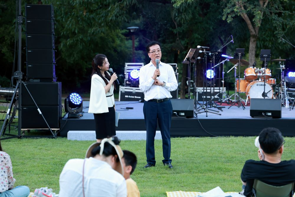 대전시의회 조원휘 의장이 제1회 뮤직토크쇼에 참석해 시민들과 소통하는 시간을 가졌다.(대전시의회 제공)